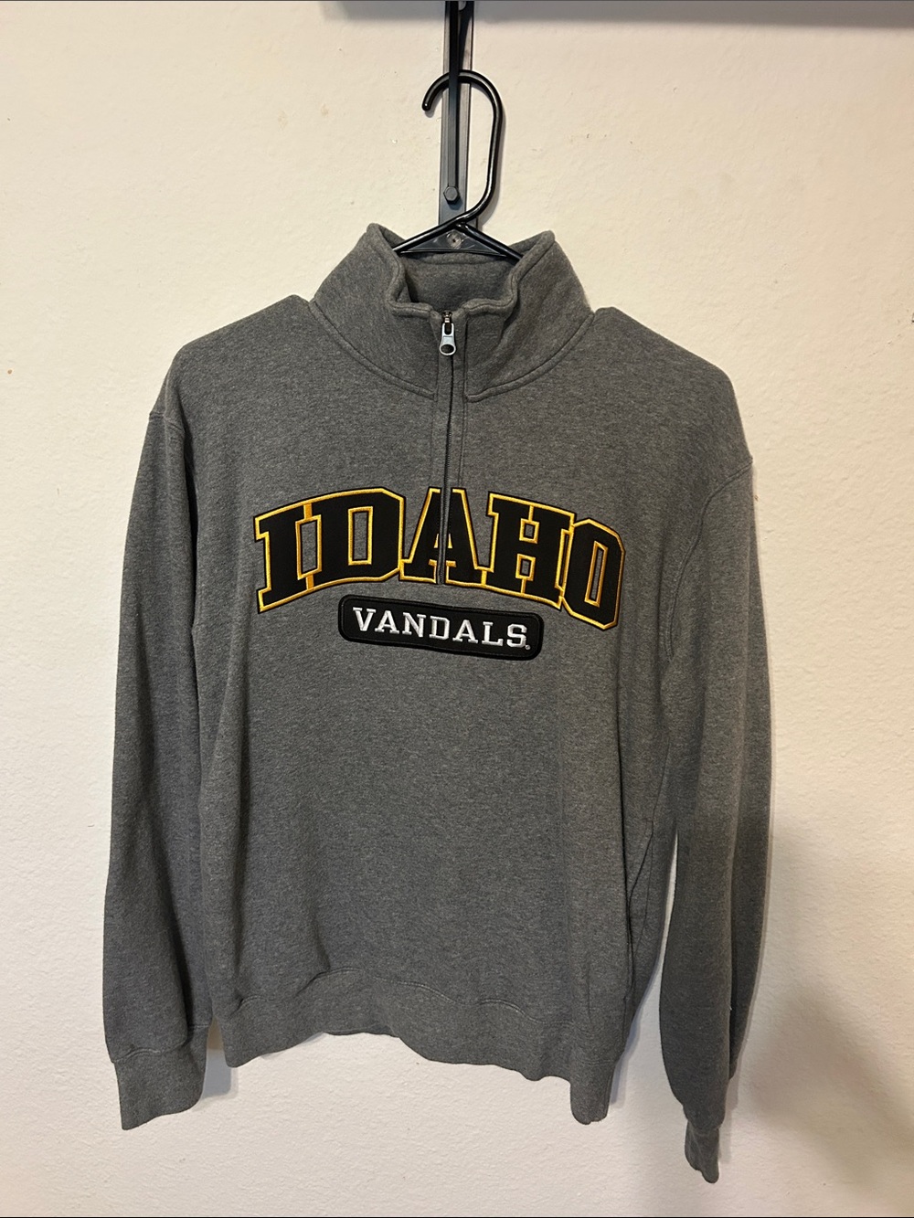 Idaho Vandals Gray Half-Zip Sweater